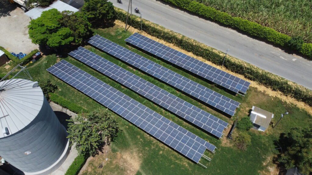 d12e04d7 5722 4c6d 8fe9 d8d41c665eb9